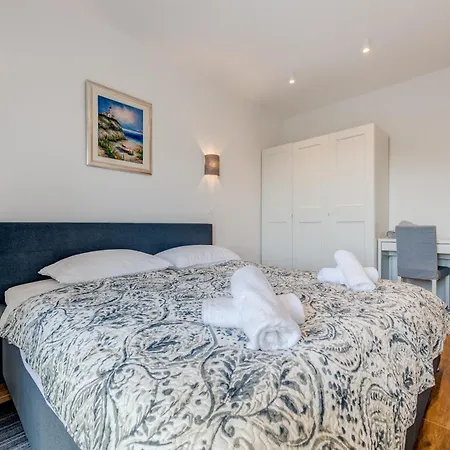 Appartement Centrally Located Apartments, Free Parking Trogir