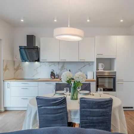 Appartement Centrally Located Apartments, Free Parking Trogir