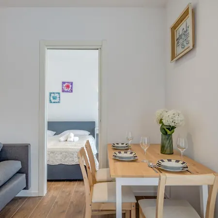 Apartamento In *