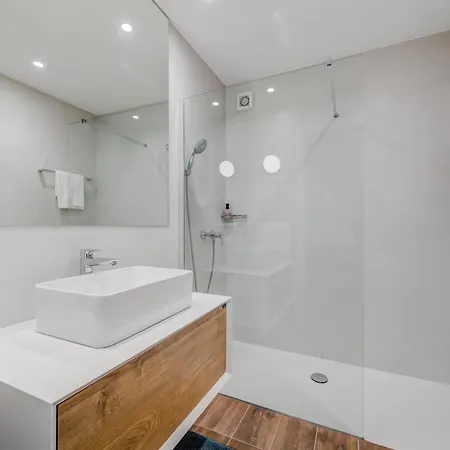 Apartamento In *