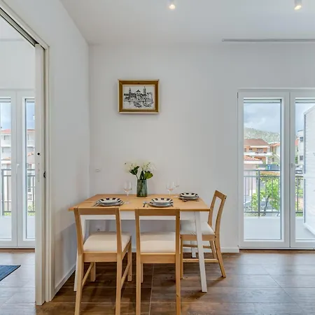 Appartement Centrally Located Apartments, Free Parking *