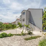 Apartamento Apartments In Trogir